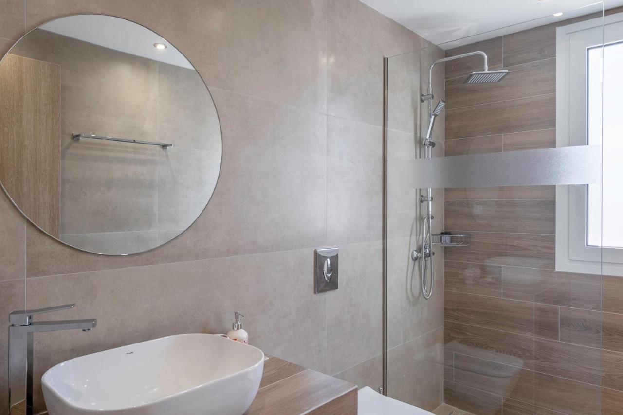 Divine 2Br Apartment In The Heart Of Athènes Extérieur photo