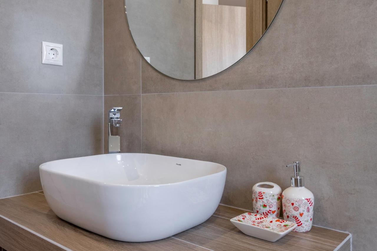 Divine 2Br Apartment In The Heart Of Athènes Extérieur photo